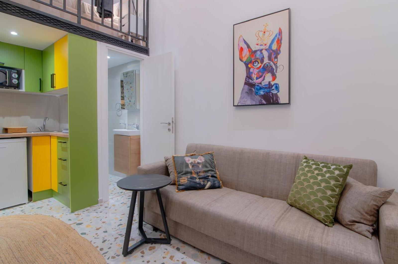 Delenco Trio Apartment Athens